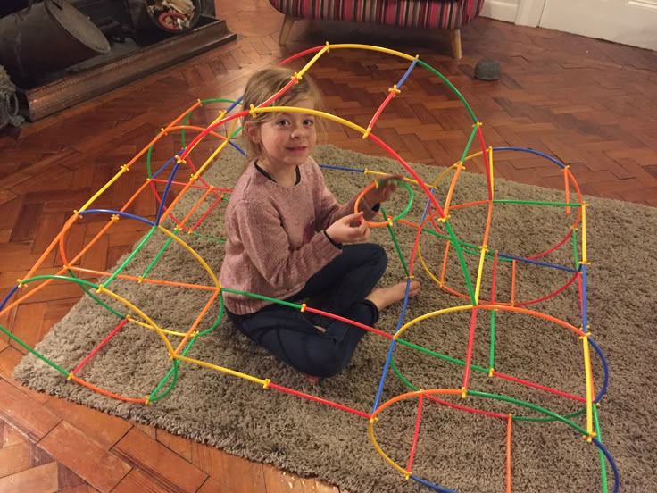 Kit de Construção com Canudos de Encaixe